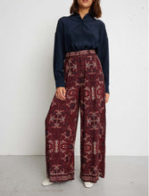 Load image into Gallery viewer, Printed pants set