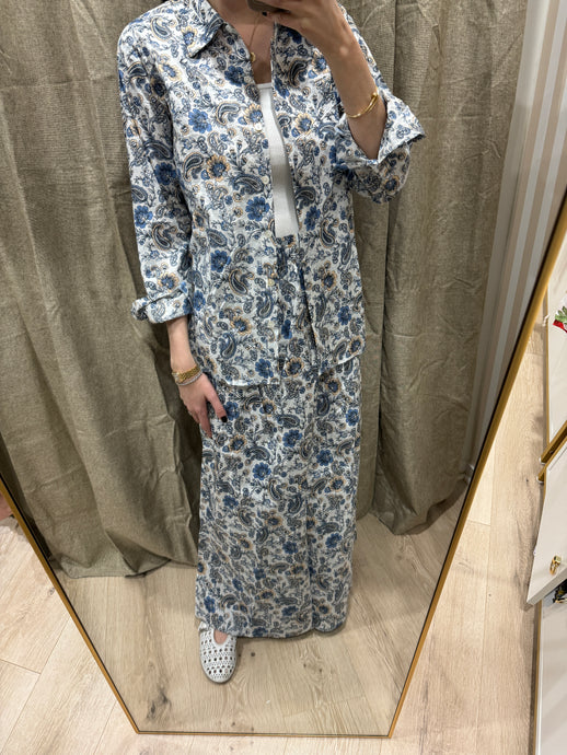 Blue paisley skirt set
